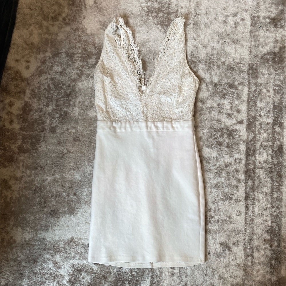 Cream color Windsor mini dress
